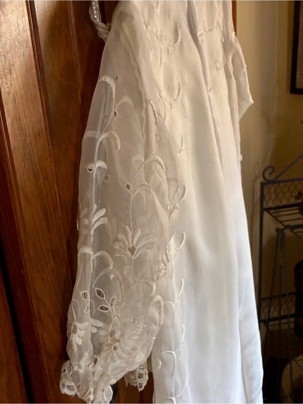 Vintage girls' size8 white dress with floral embroidery,Slip and veil.